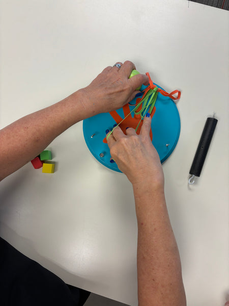 Stretch Board with Bonus Knob & Tool