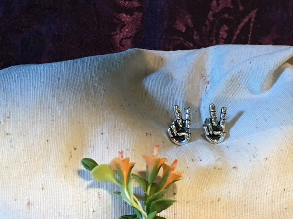 Earrings hand shaped/hand therapy jewelry/ victory sign dimensional earrings
